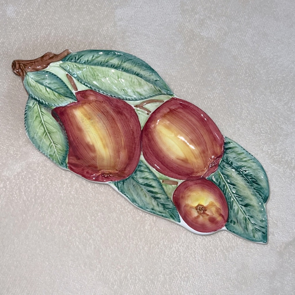 Italian Hand-painted Apples serving dish Majolica